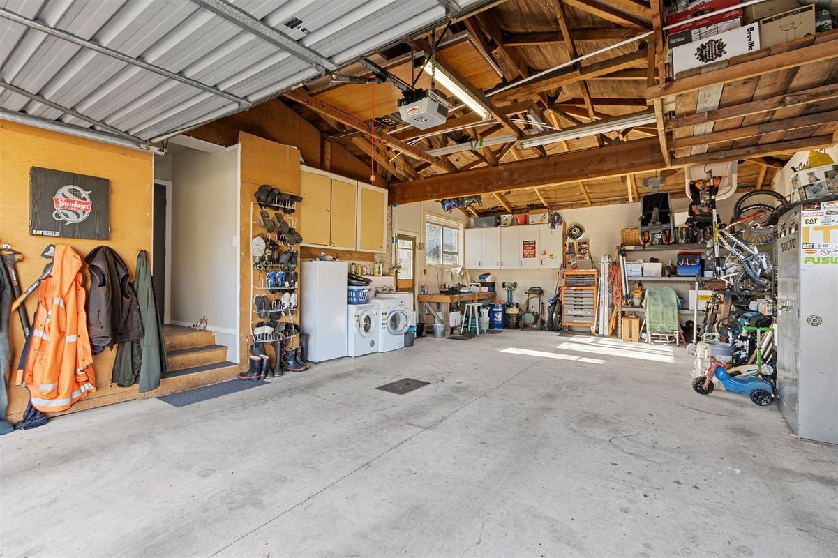 1 Tracy Place, Redwood, Christchurch - Carousel 2