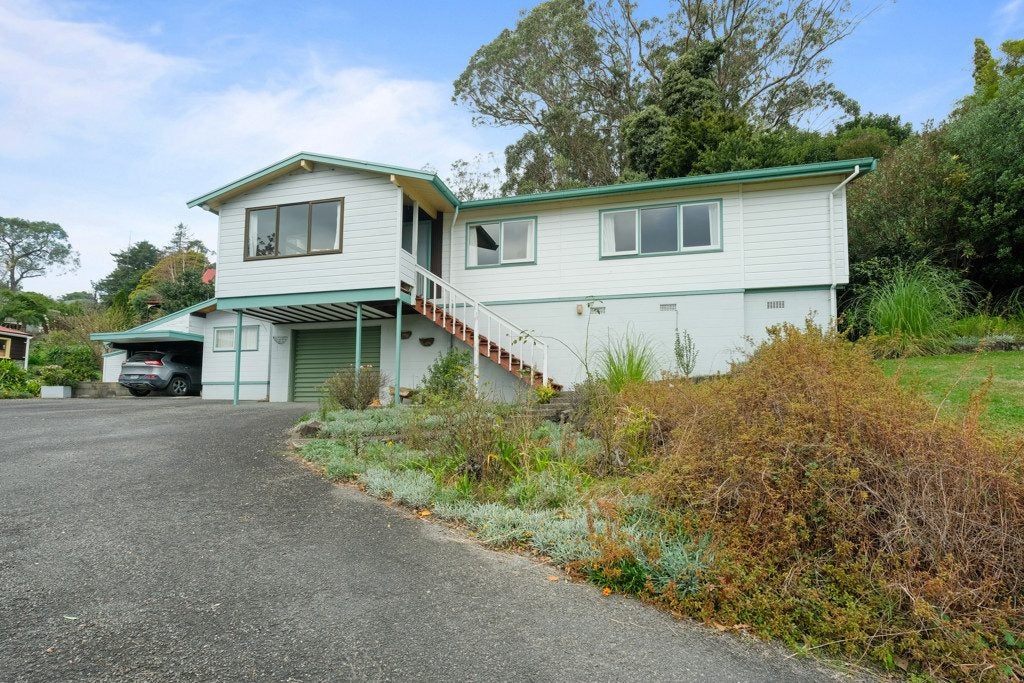 5 Darwin Road, Outer Kaiti, Gisborne - Carousel 1