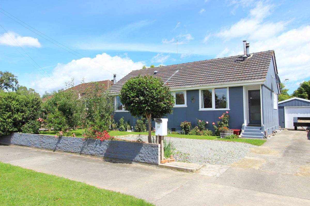 13 Girling Avenue, Mayfield, Blenheim - Carousel 1