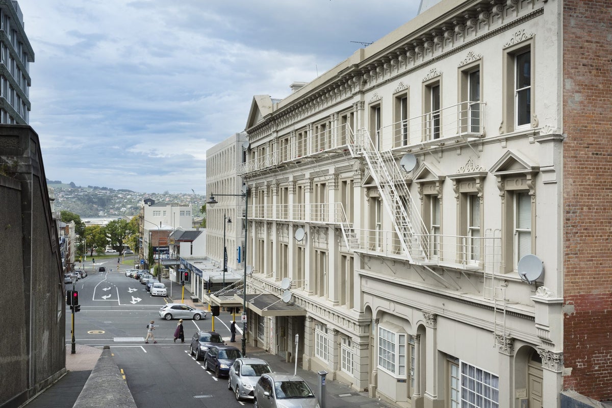 10/33 Dowling Street, Dunedin Central, Dunedin - Carousel 1