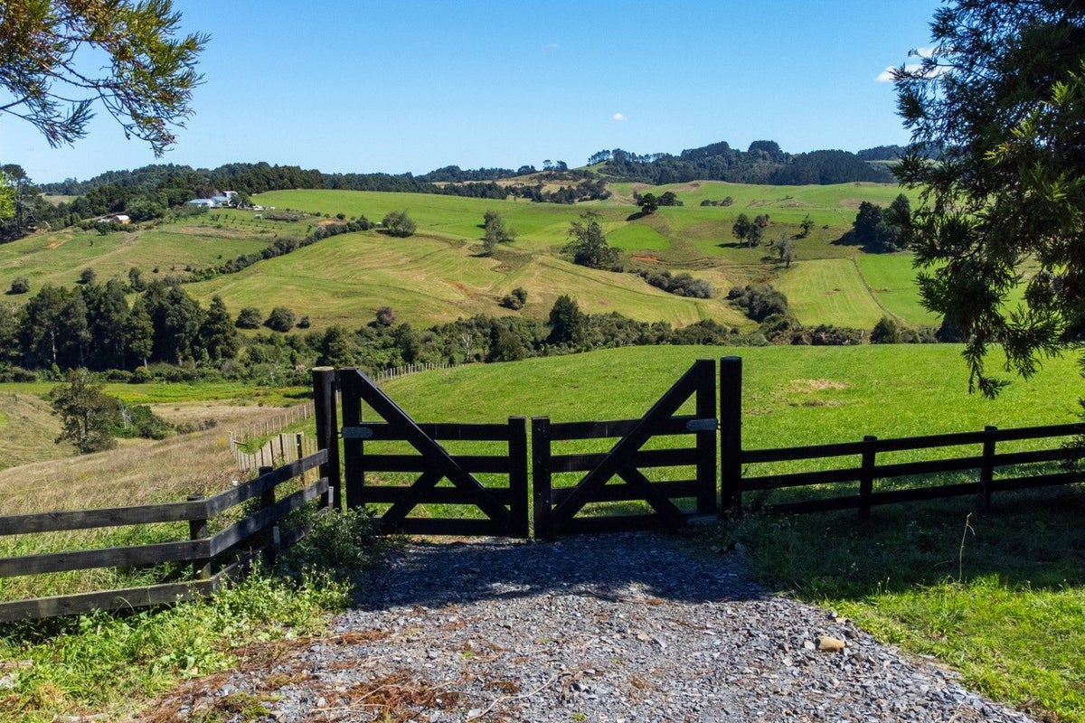 48B Hereford Street, Springvale, Whanganui - Carousel 1