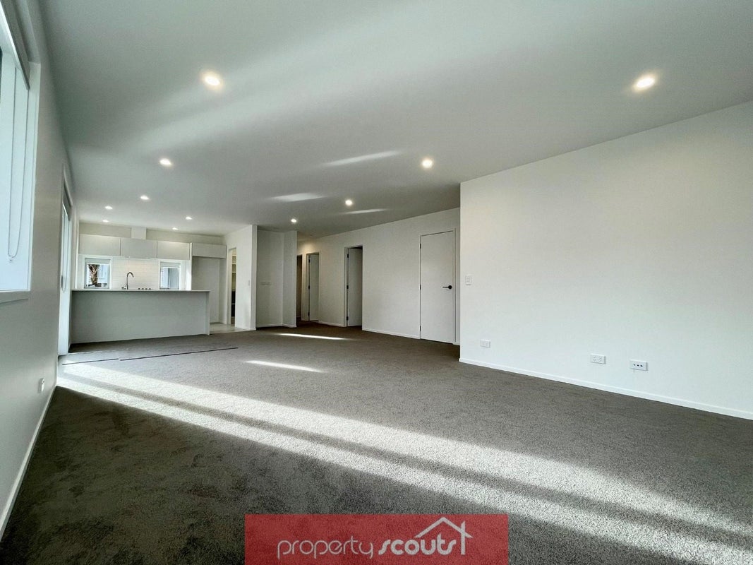 12 Wakefield Street, Welbourn, New Plymouth - Carousel 2