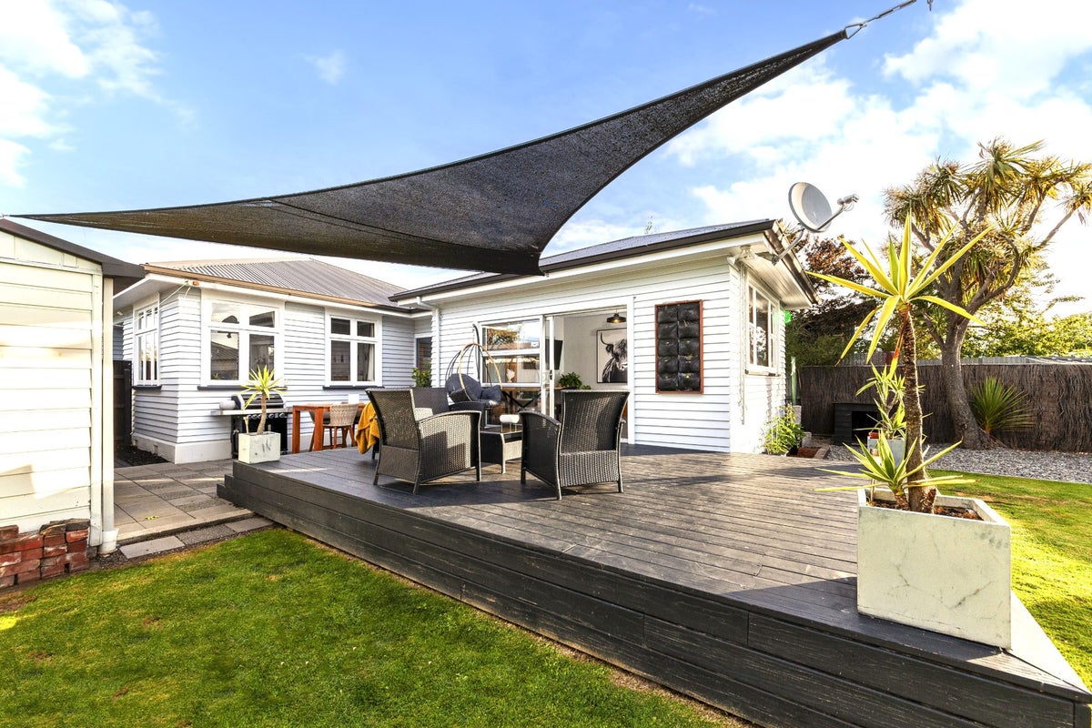 73 Saint Johns Street, Woolston, Christchurch - Carousel 1