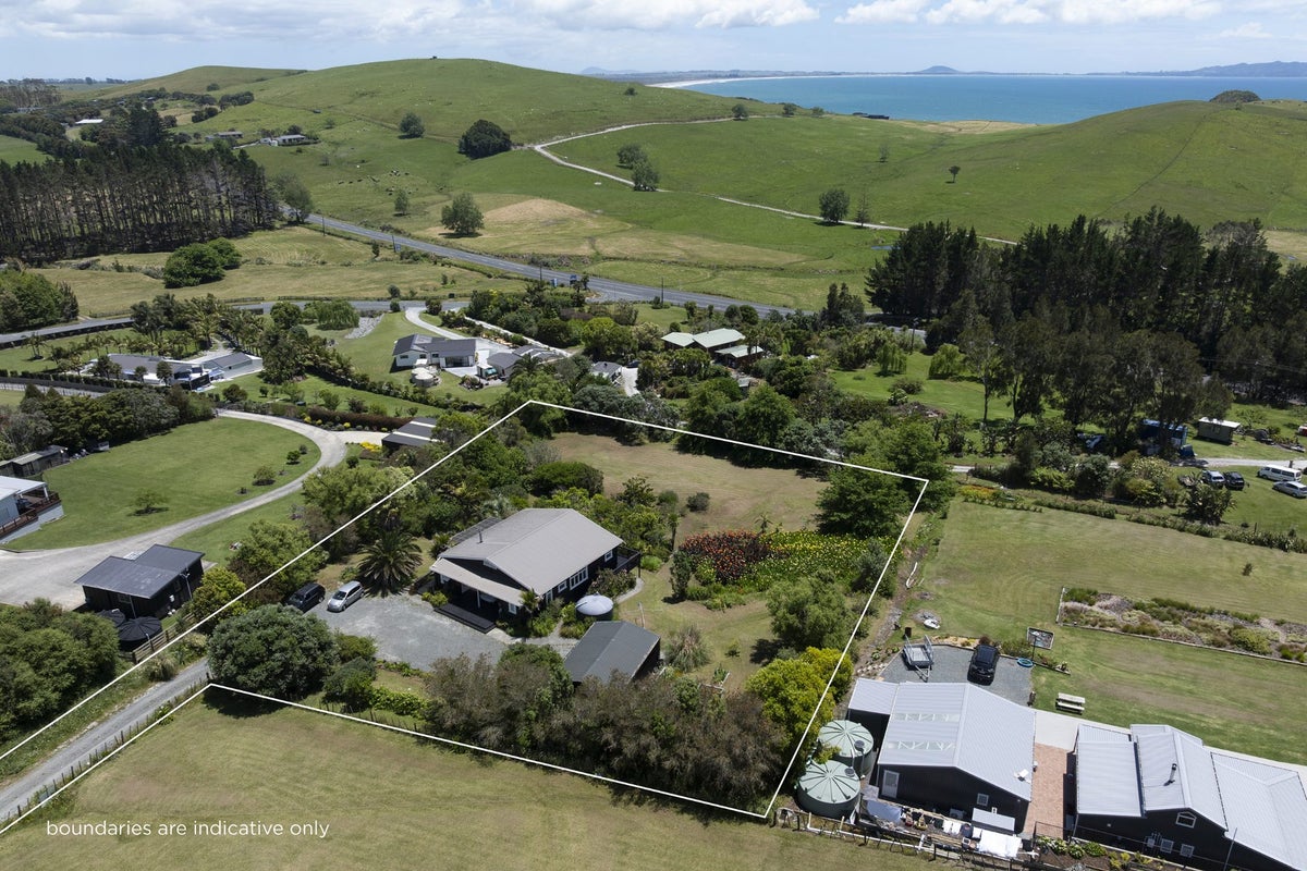 14 Taipa View Road, Taipa, Kaitaia - Carousel 1