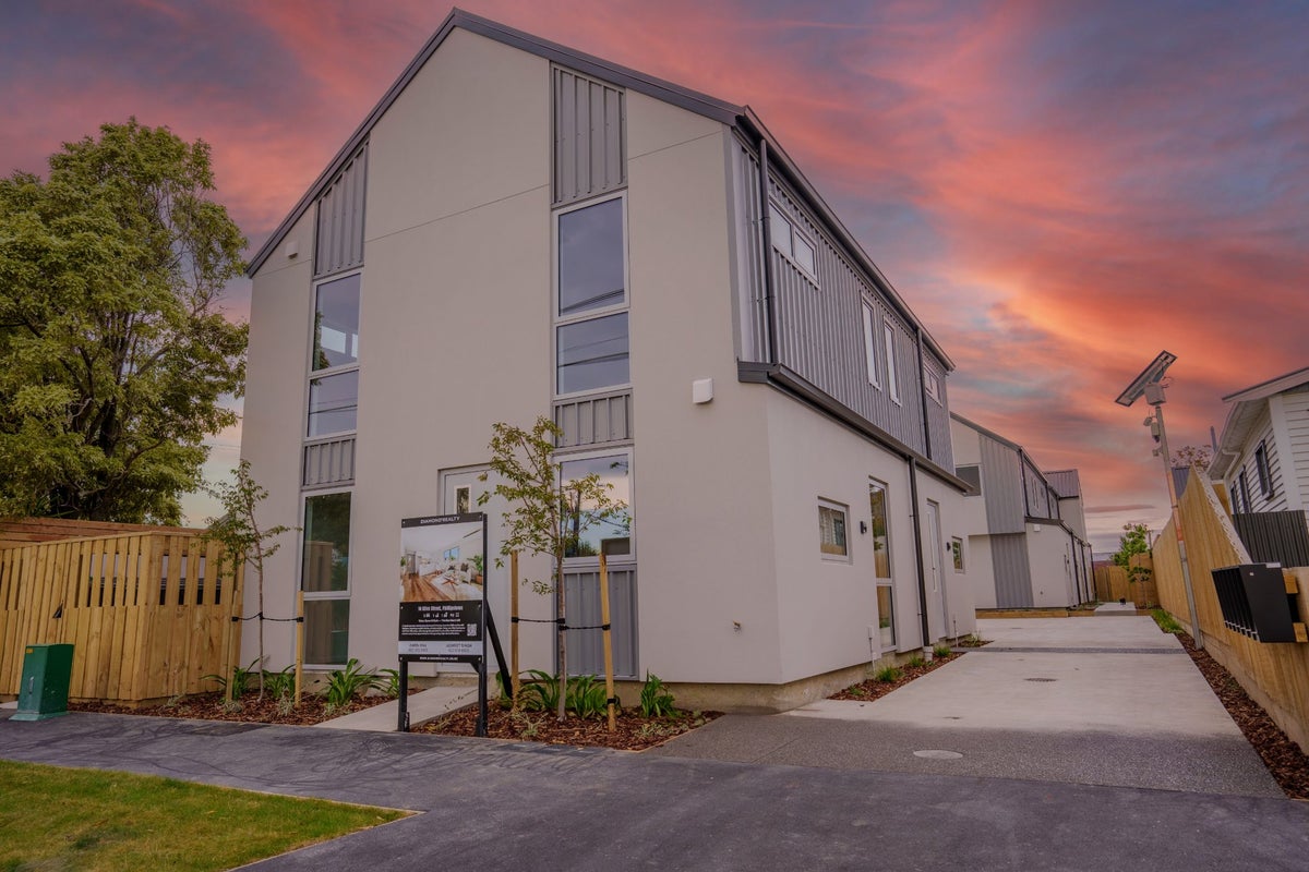 2/14 Clive Street, Phillipstown, Christchurch - Carousel 1