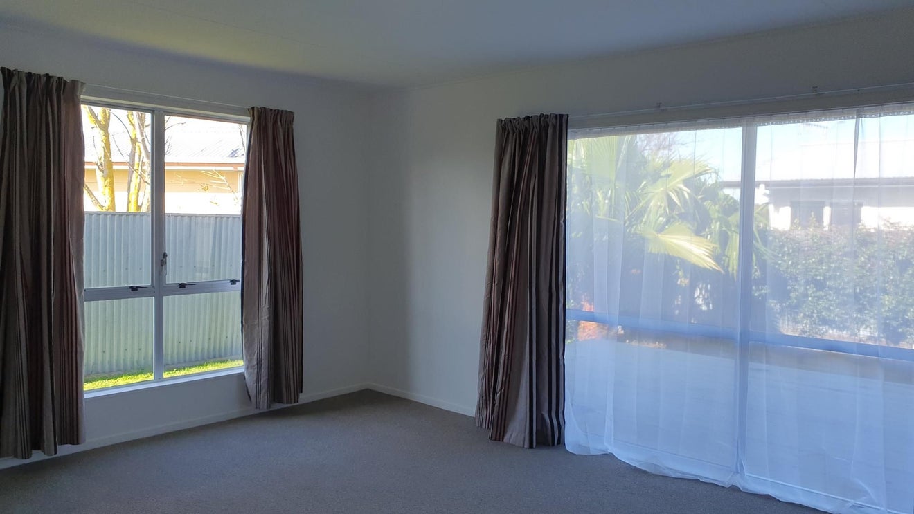 21A Duckworth Crescent, Greenmeadows, Napier - Carousel 2