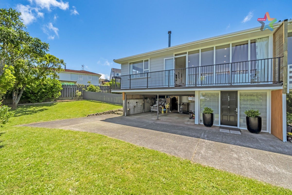 267B Dowse Drive, Maungaraki, Lower Hutt - Carousel 1