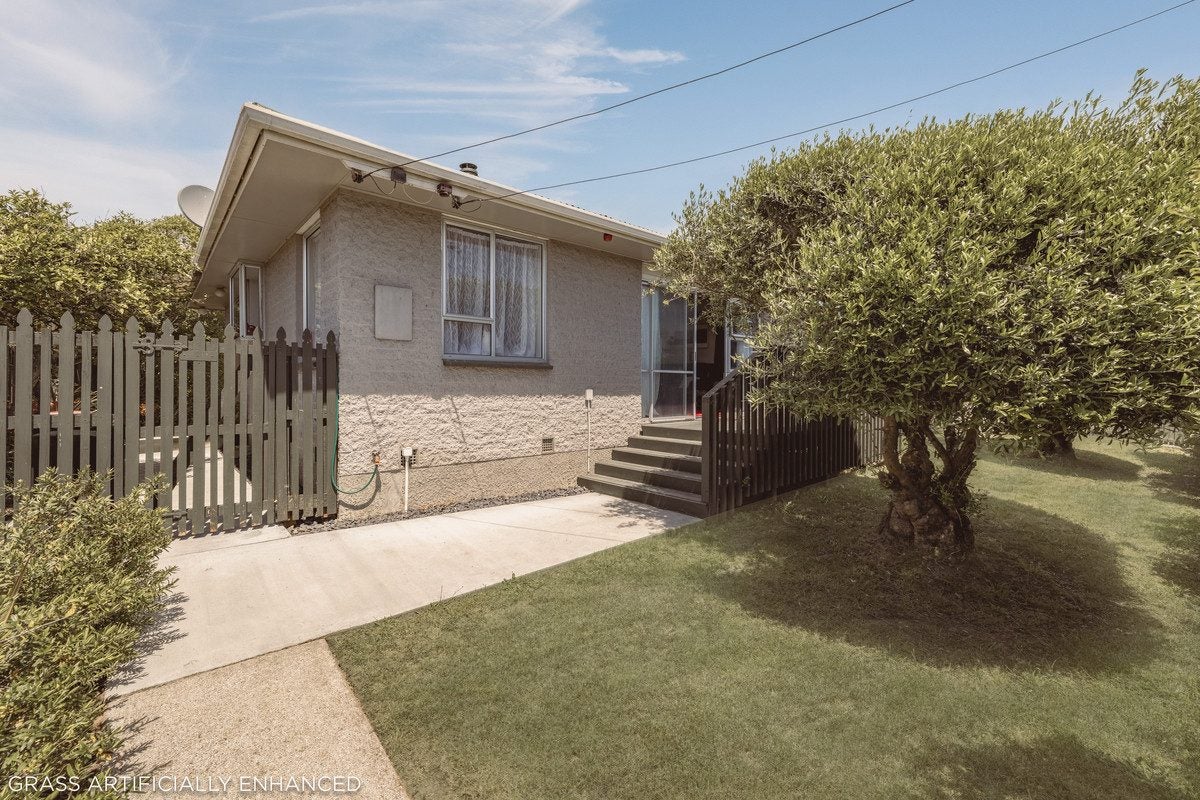 193 Beach Road, North New Brighton, Christchurch - Carousel 1