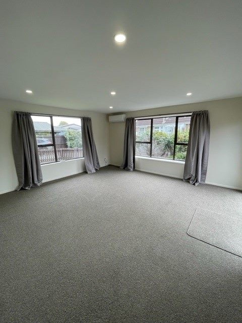 1/127 Reynolds Avenue, Bishopdale, Christchurch - Carousel 2