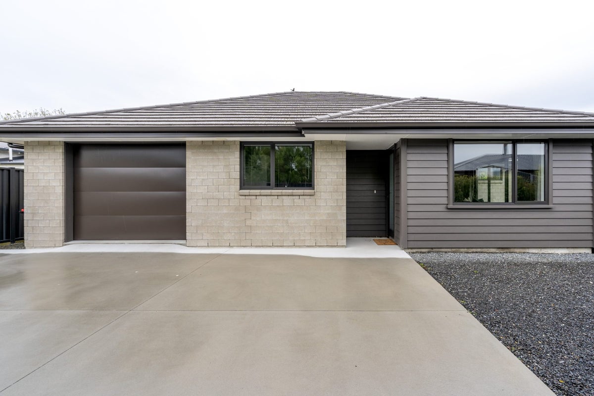 8 Leith Street, Windsor, Invercargill - Carousel 2