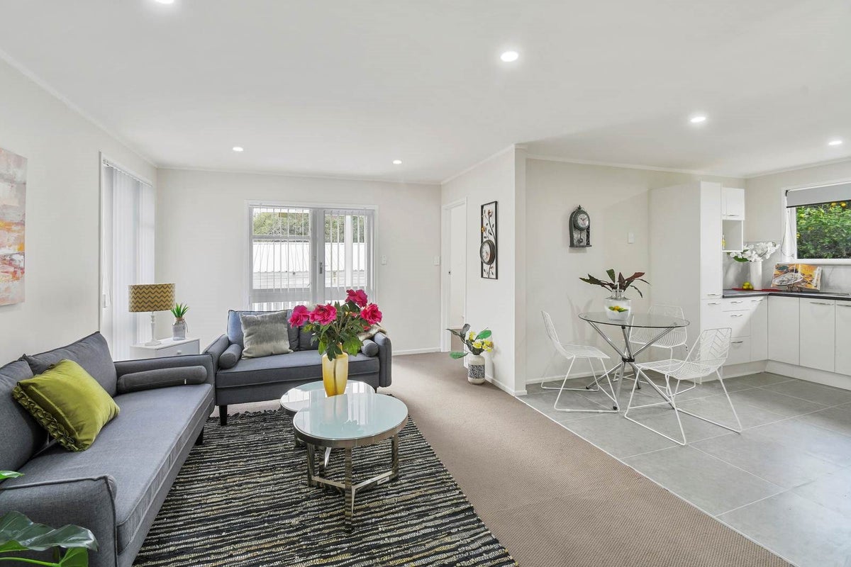 2 Dulcie Place, Red Hill, Papakura - Carousel 2