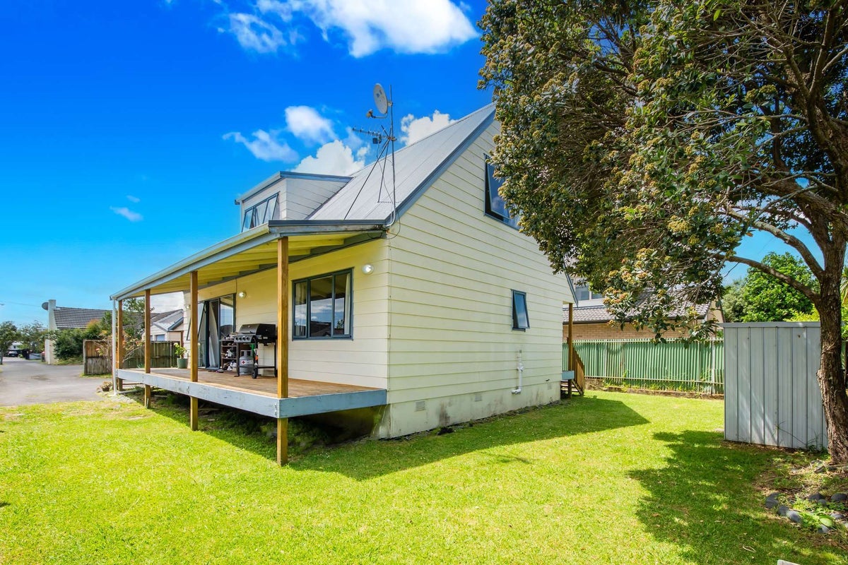 32 Busby Street, Blockhouse Bay, Auckland - Carousel 10