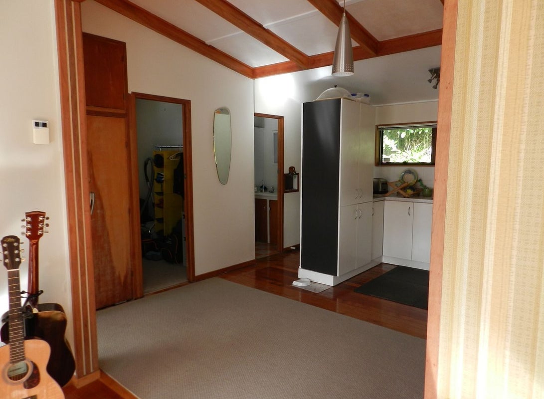 25 Foster Avenue, Huia, Auckland - Carousel 5