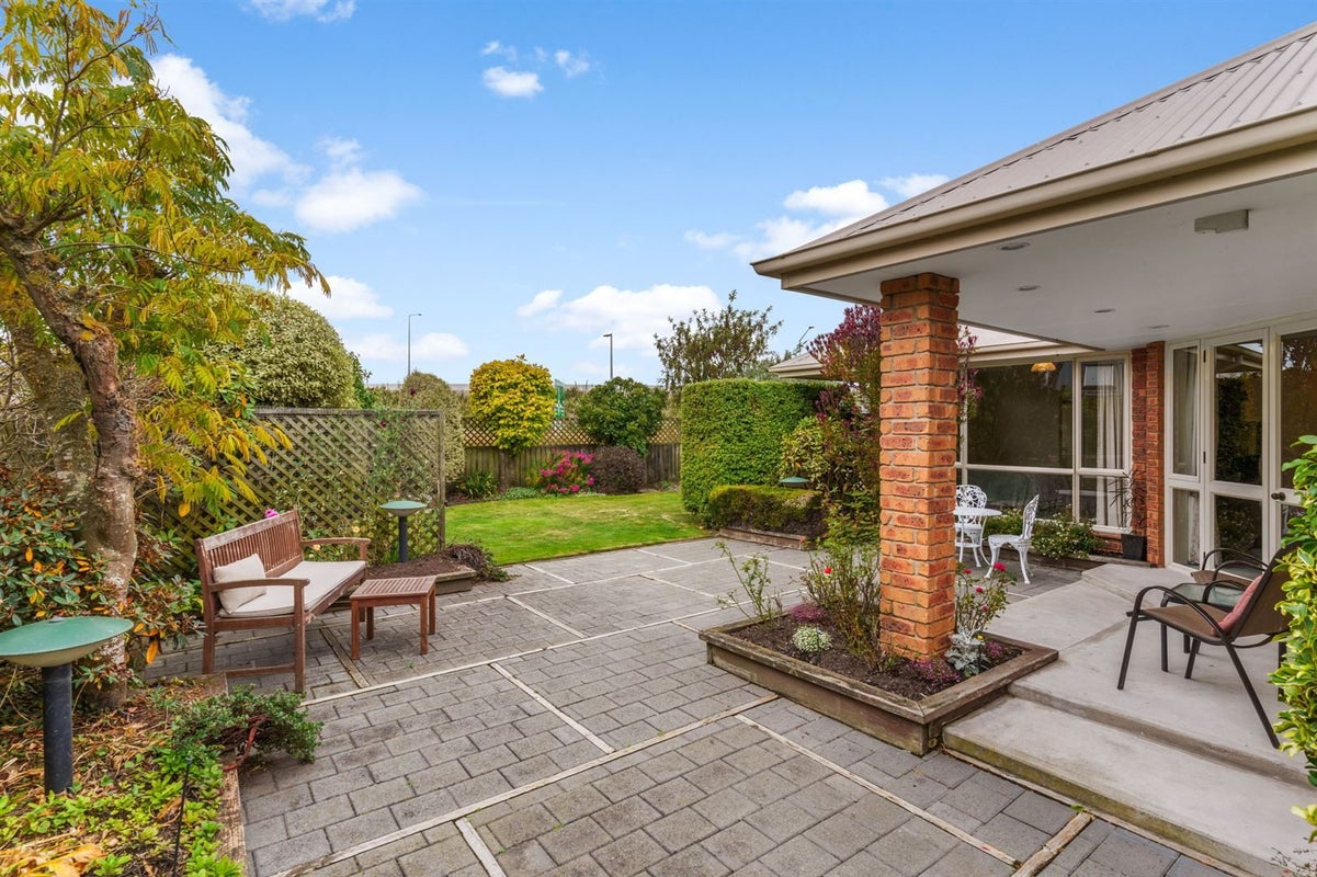 18 Autumn Place, Mairehau, Christchurch - Carousel 2