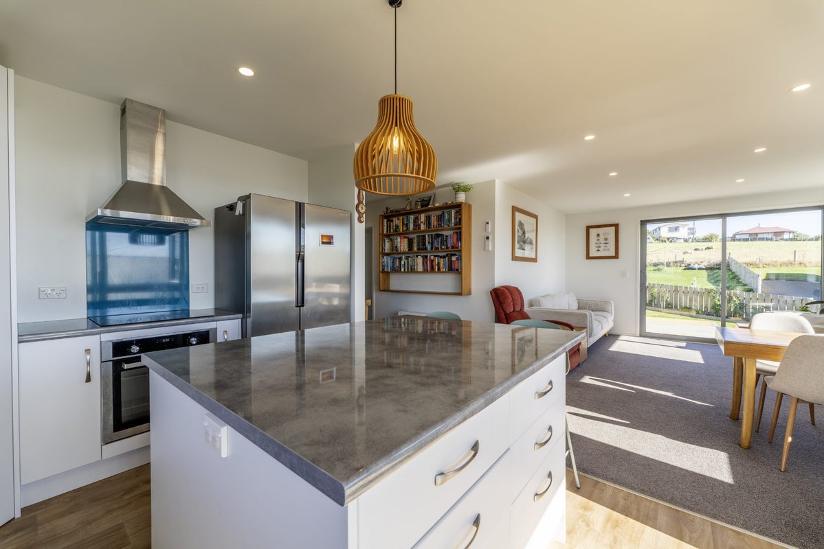 16A Anderson Street, Kakanui, Oamaru - Carousel 2