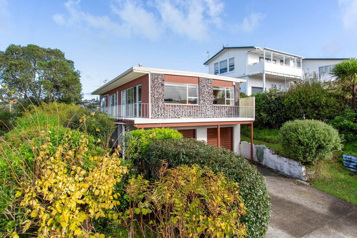 86 Glenvar Road, Torbay, Auckland - Carousel 1