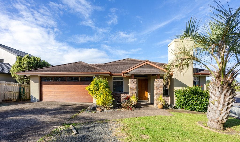 12 Commodore Court, Gulf Harbour, Whangaparaoa - Carousel 2