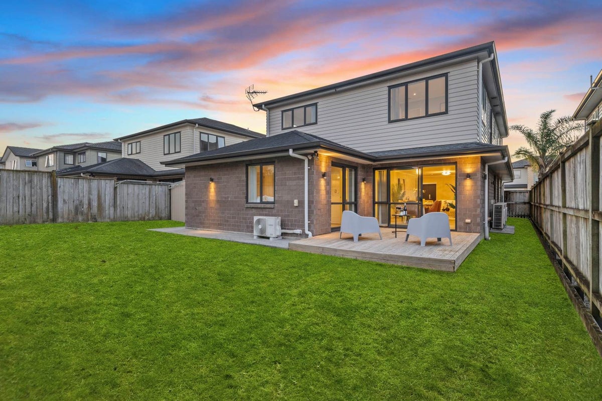4 Springside Drive, Flat Bush, Auckland - Carousel 2