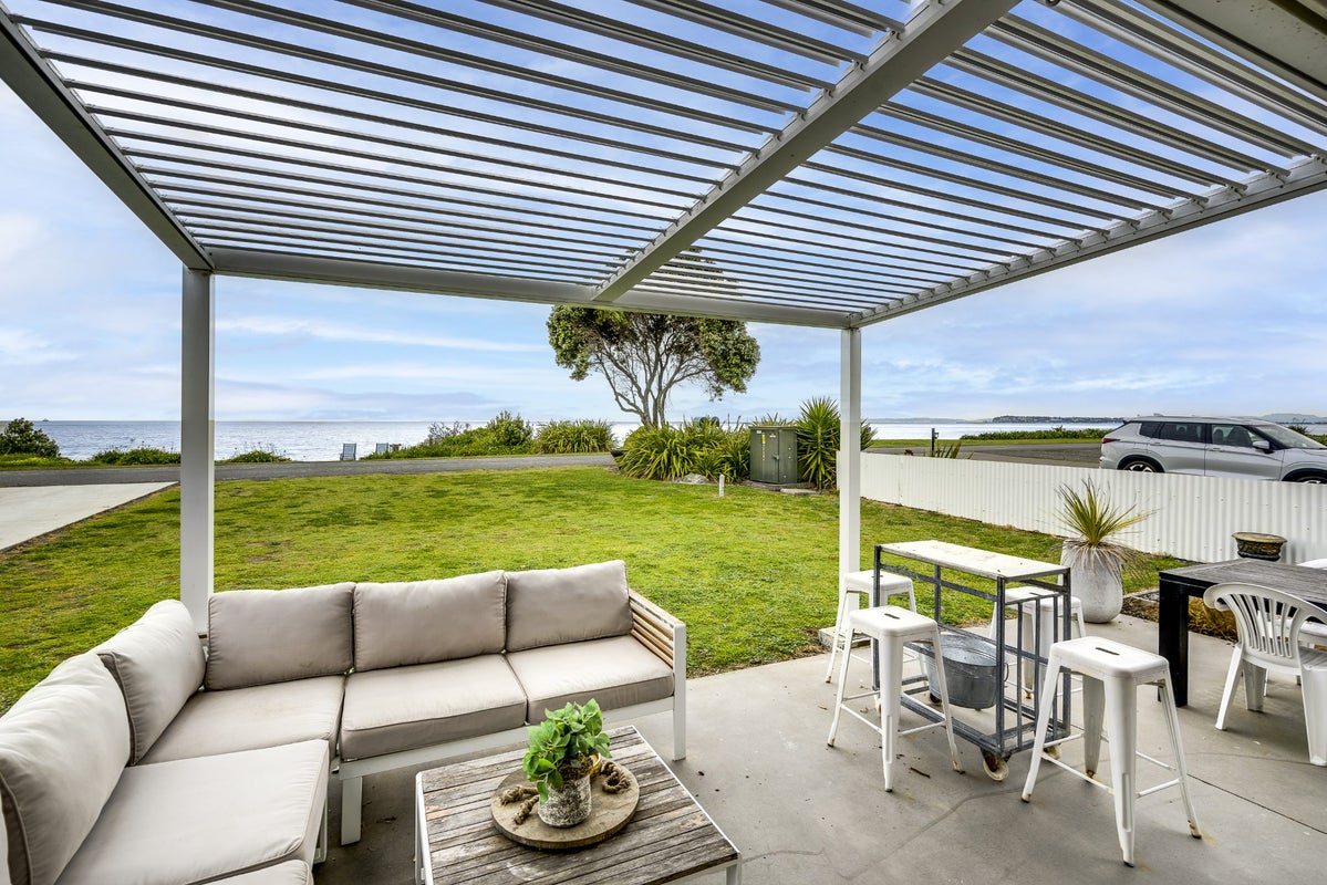 123 North Shore Road, Eskdale, Napier - Carousel 2