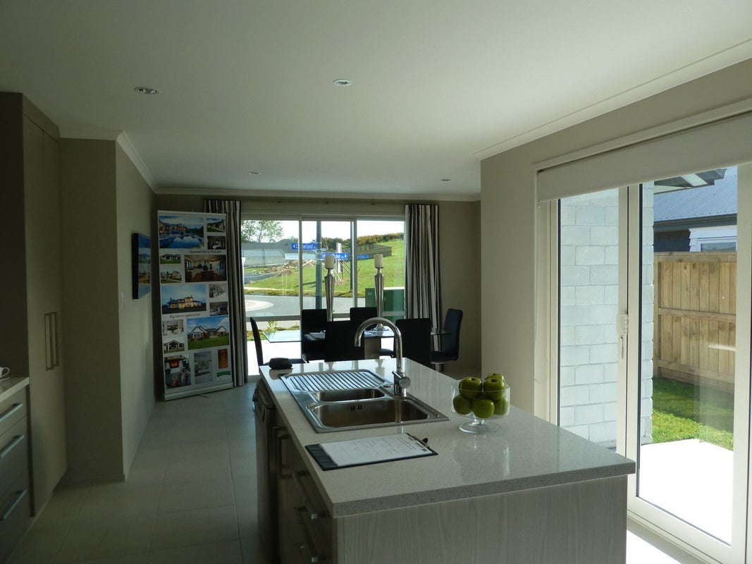 3 Hawtry Lane, Flagstaff, Hamilton - Carousel 2