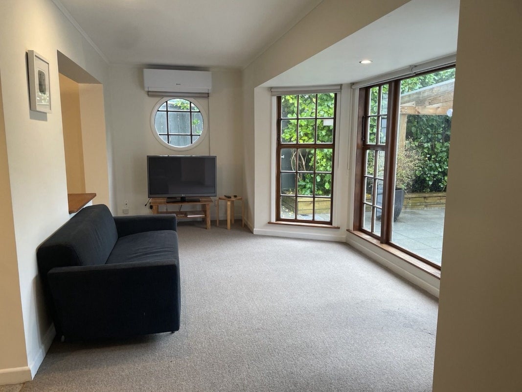 317 The Terrace, Te Aro, Wellington - Carousel 1