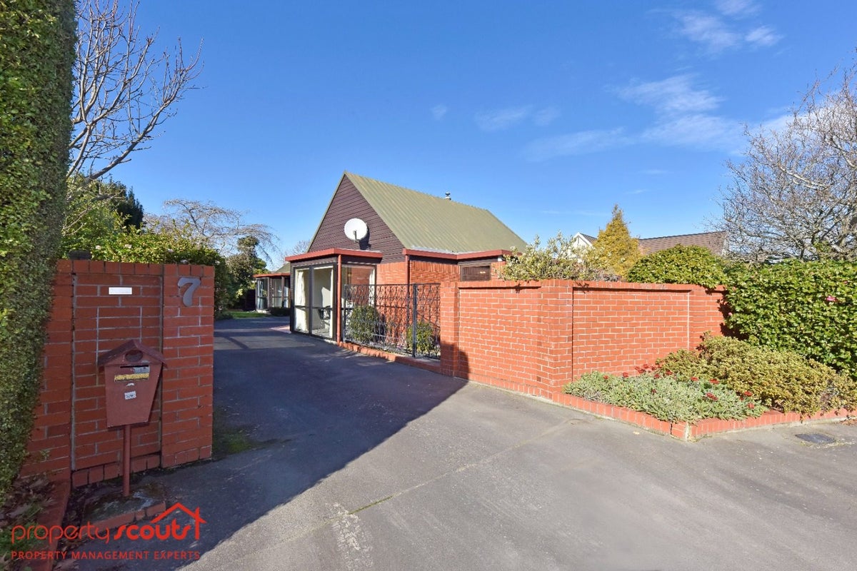 7 Frith Place, Burnside, Christchurch - Carousel 2