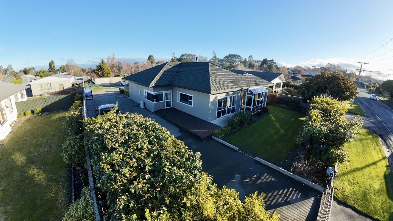 44 Weston Road, Waiareka Junction, Oamaru - Carousel 20