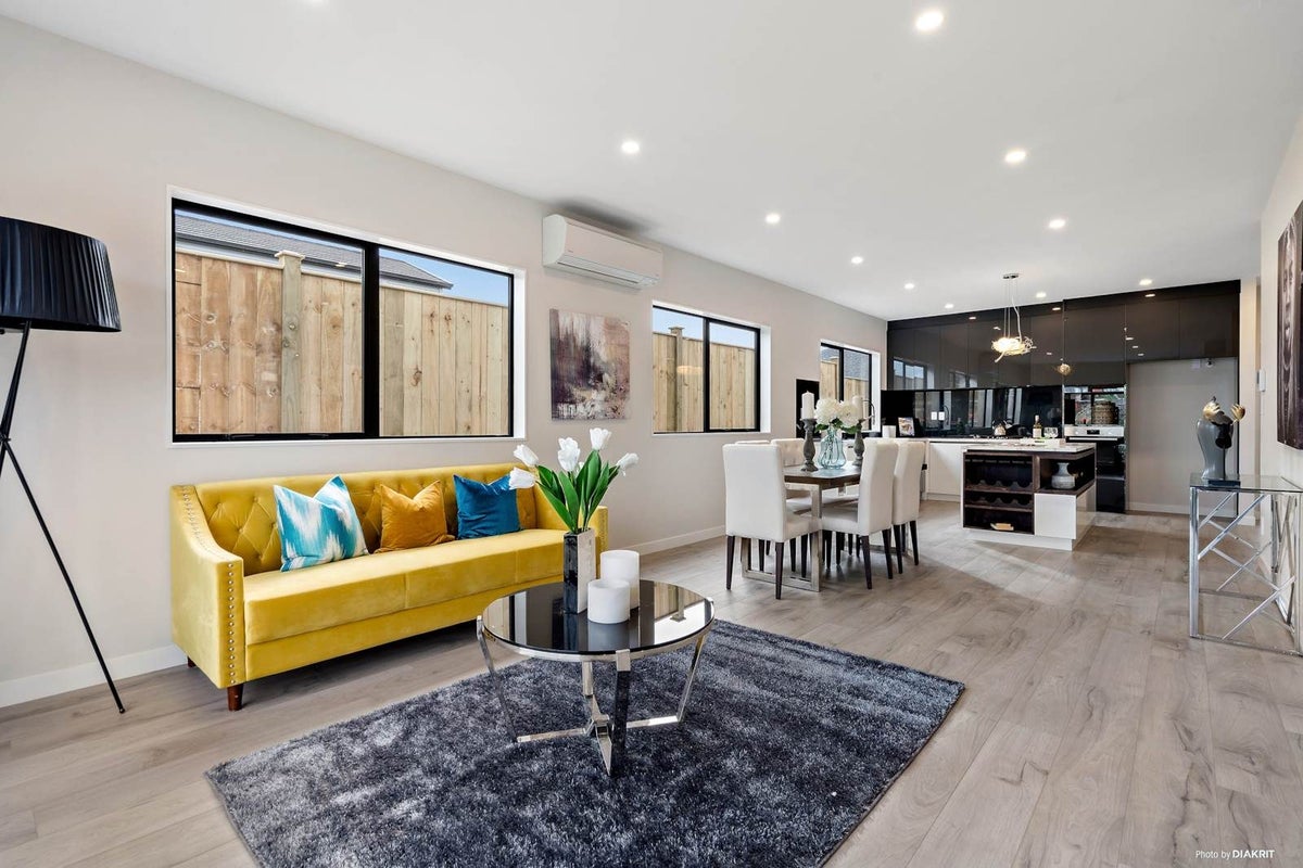 4 Cloonlyon Drive, Flat Bush, Manukau City, Auckland - Carousel 2