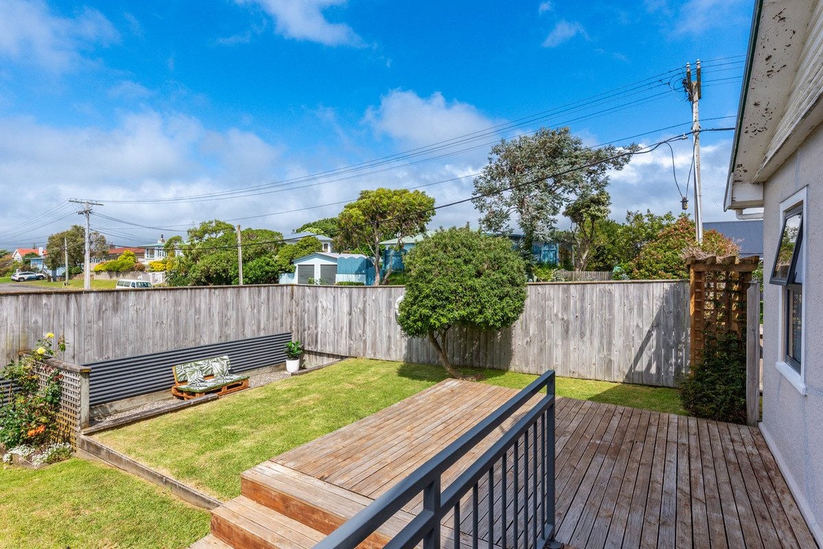 33 Martin Road, Paraparaumu Beach, Paraparaumu - Carousel 2