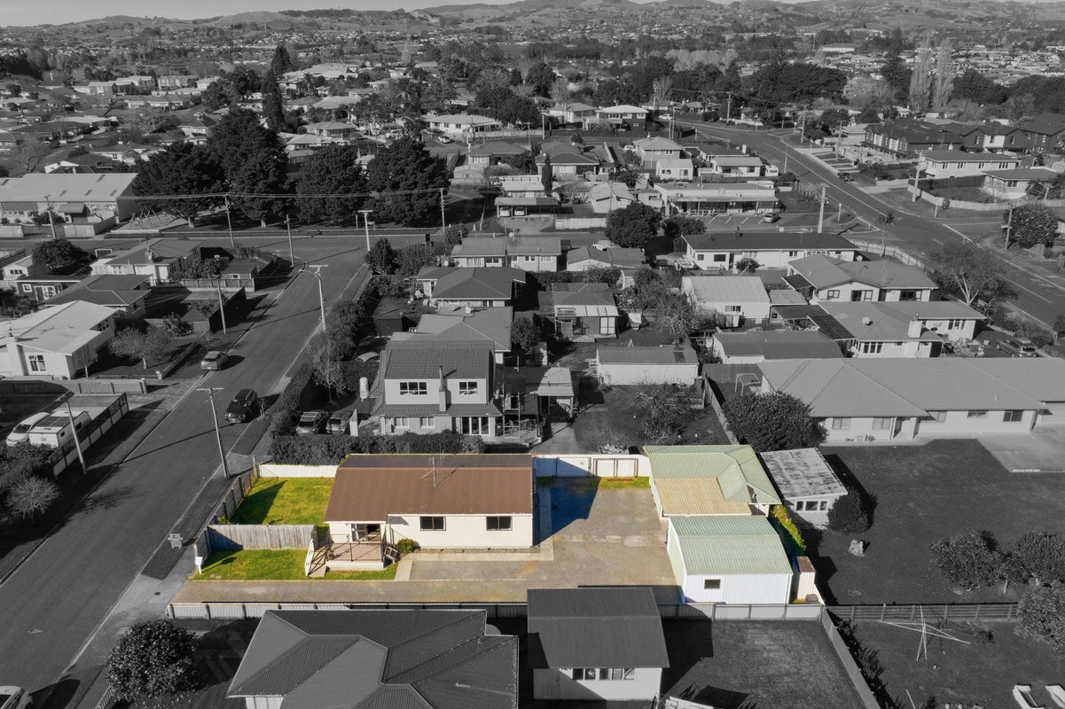 10 Tyrone Street, Greerton, Tauranga - Carousel 1