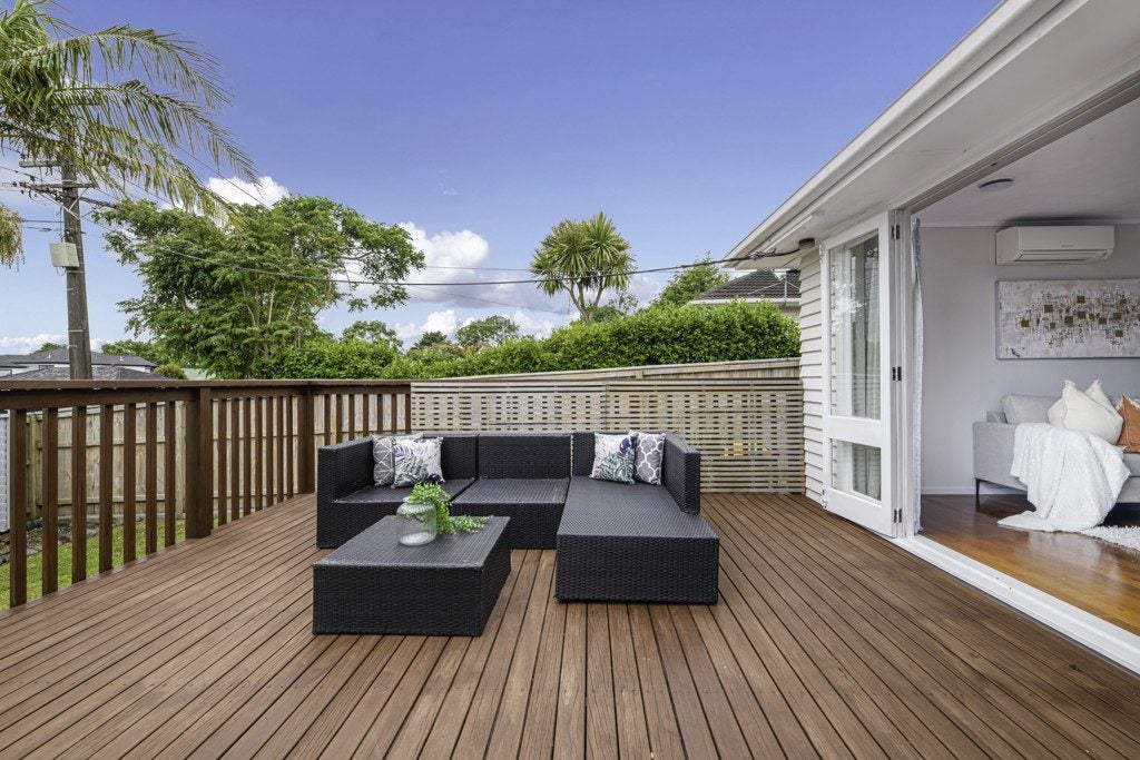 123 Wharf Road, Te Atatu Peninsula, Auckland - Carousel 2