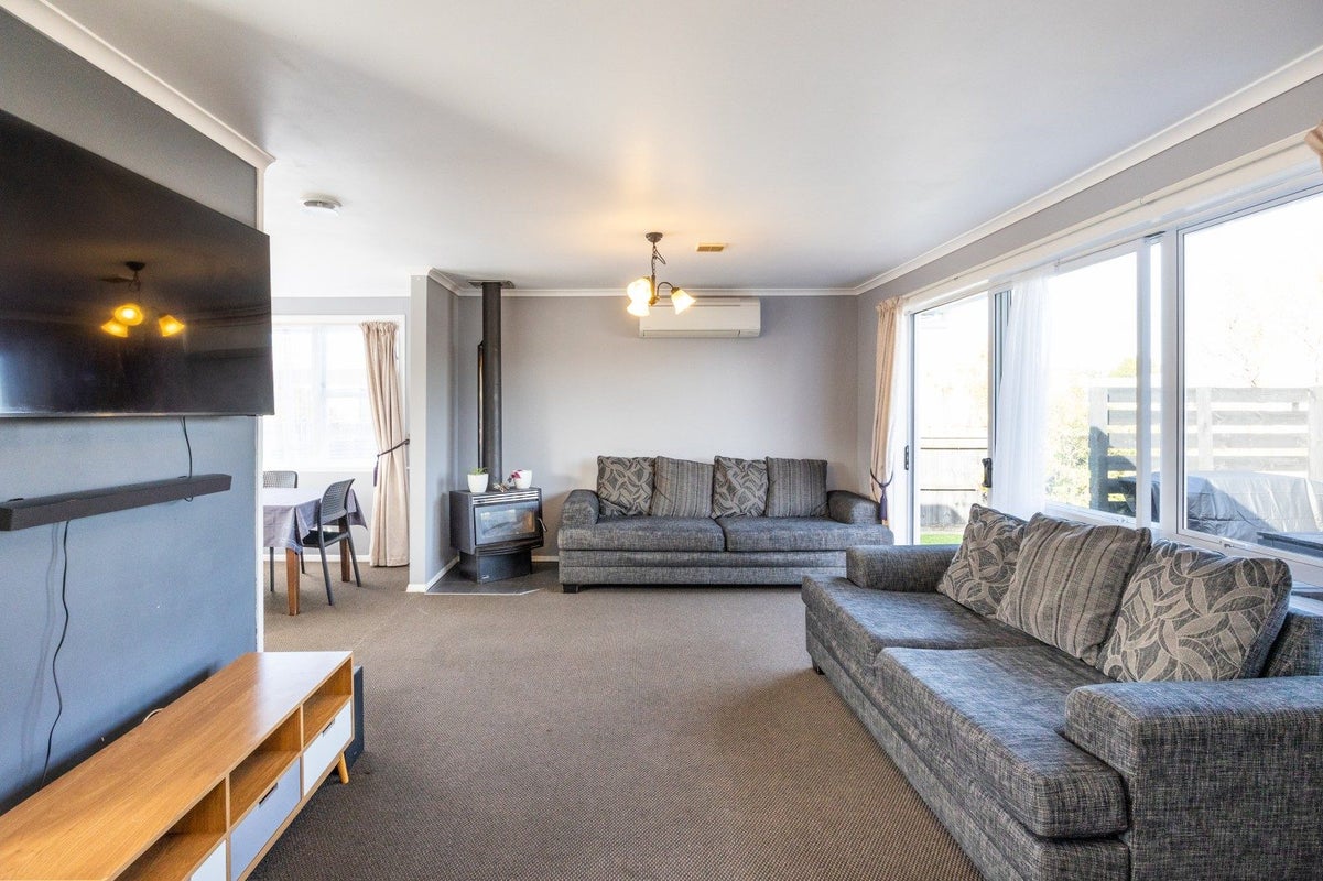 41 Holdsworth Avenue, Milson, Palmerston North - Carousel 2