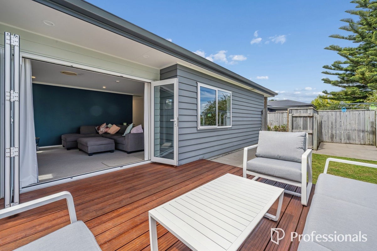 9B Taita drive, Boulcott, Lower Hutt - Carousel 1