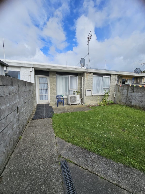 2/142 Earn Street, Appleby, Invercargill - Carousel 1