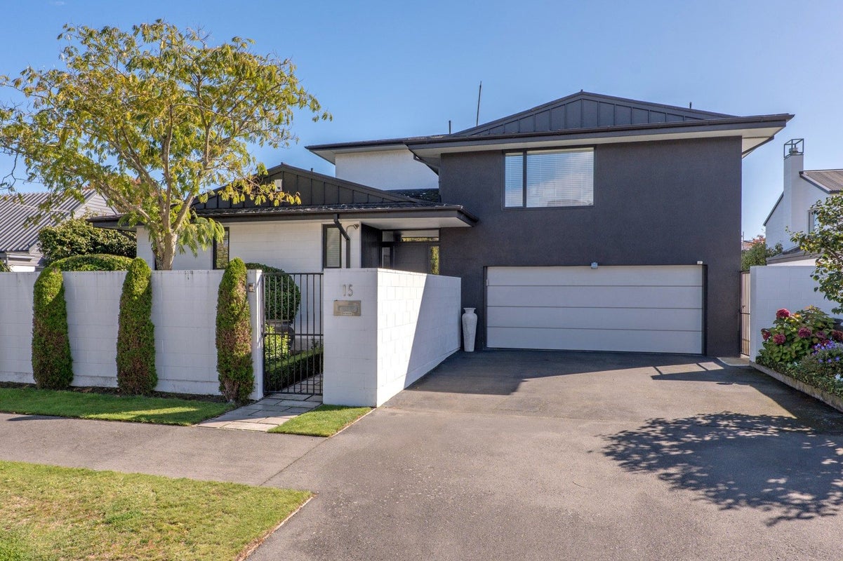 15 McDougall Avenue, St Albans, Christchurch - Carousel 22