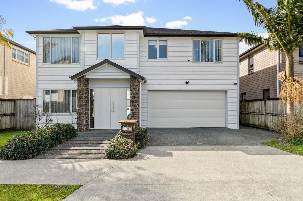 15 Ballyholey Drive, Flat Bush, Manukau City, Auckland - Carousel 1