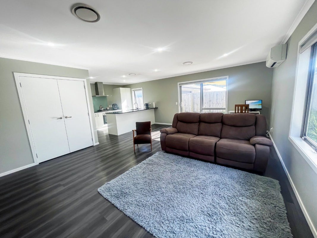 7 Ron Fawcett Way, Wainuiomata, Lower Hutt - Carousel 2