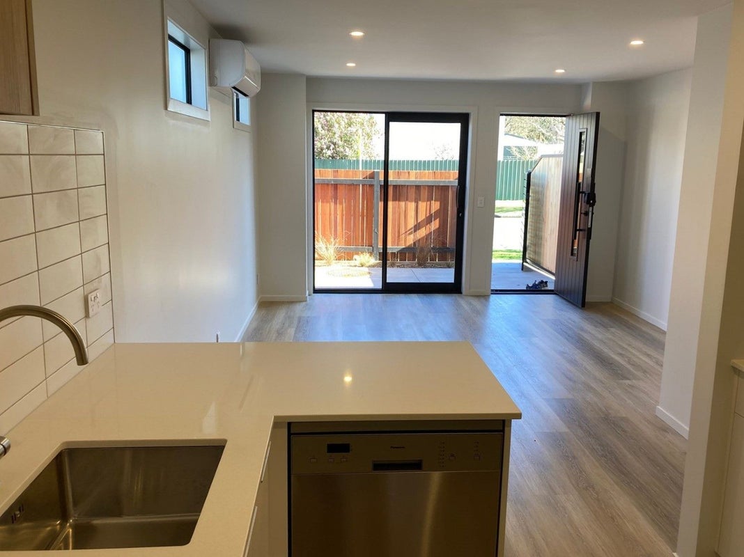 3/16 Molesworth Street, Taita, Lower Hutt - Carousel 2