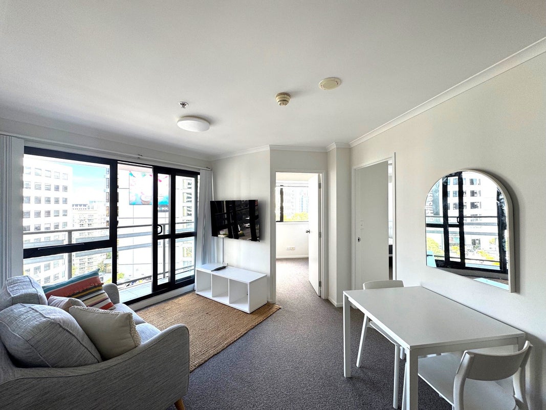 407/96 Symonds Street, Grafton, Auckland - Carousel 1