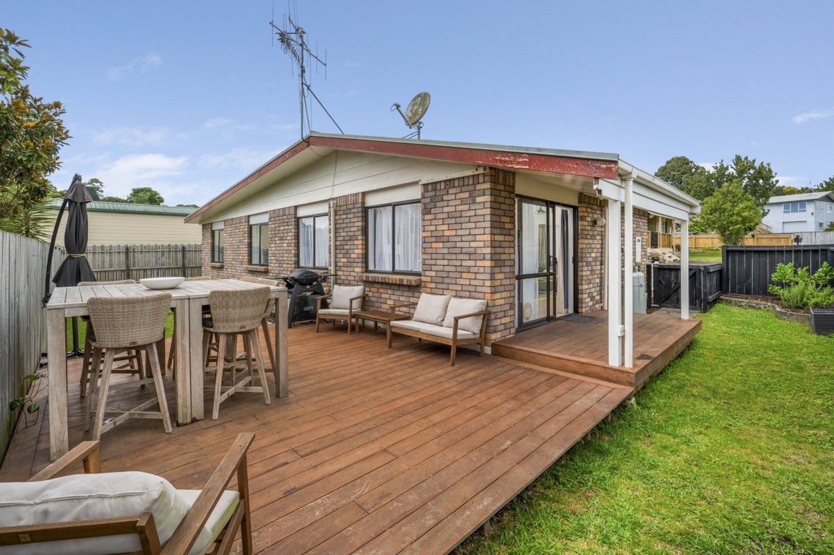 59B Esmeralda Street, Welcome Bay, Tauranga - Carousel 1