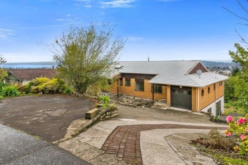 21A Russell Crescent, Western Heights, Rotorua - Carousel 1