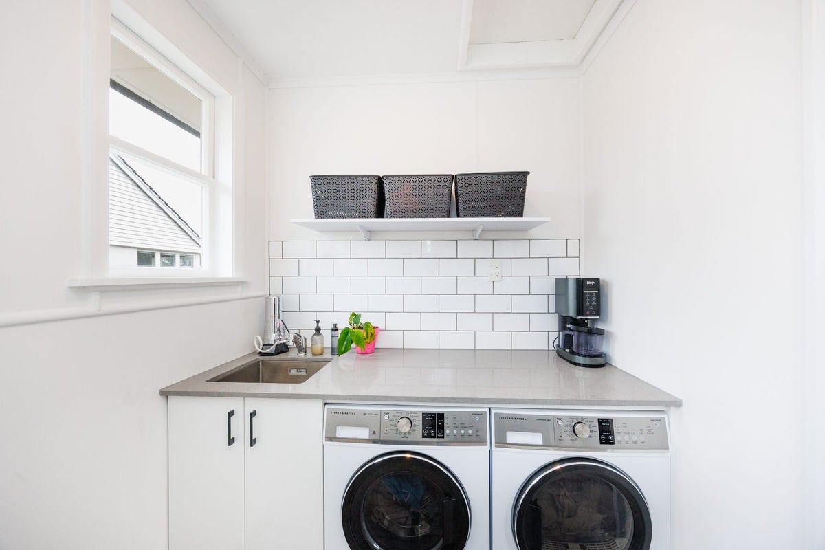 32 Leicester Street, Terrace End, Palmerston North - Carousel 11