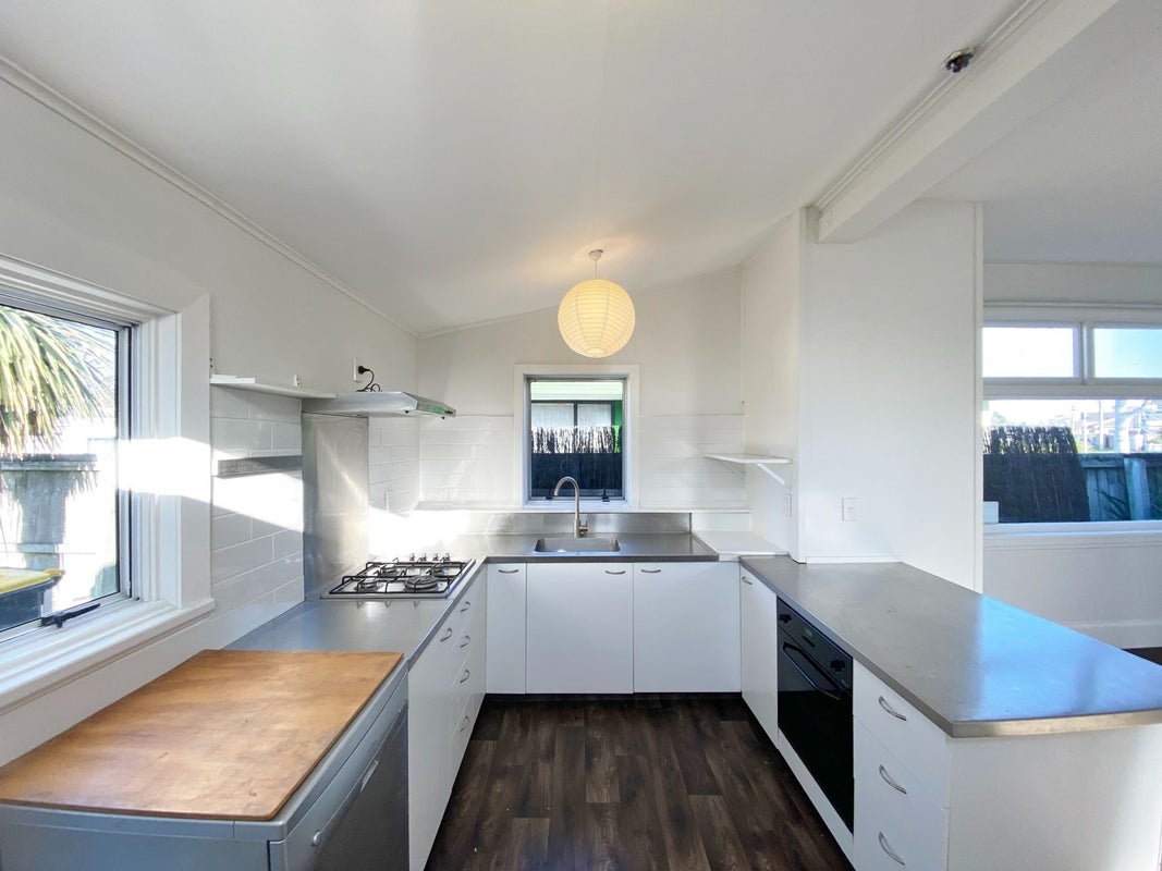 152 Aldwins Road, Phillipstown, Christchurch - Carousel 1
