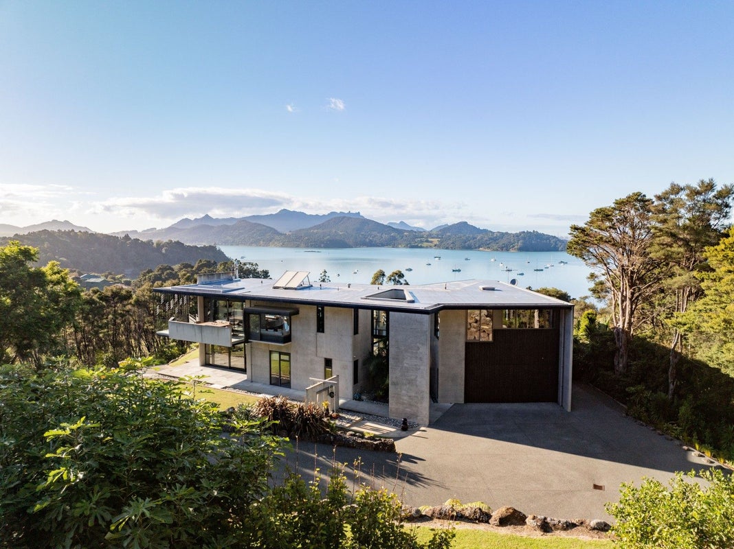 50 TE RONGO ROAD, PARUA BAY, WHANGAREI - Carousel 1