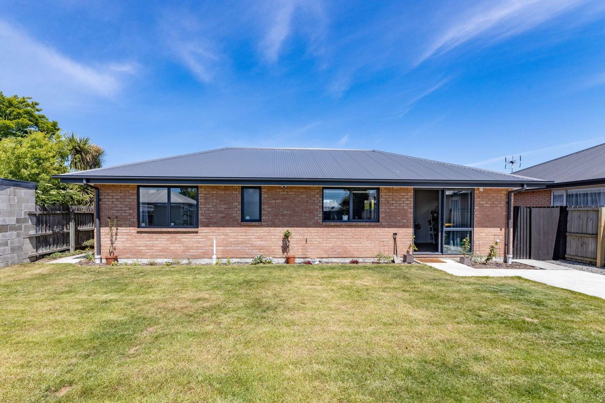 36A Neill Street, Hornby, Christchurch - Carousel 1