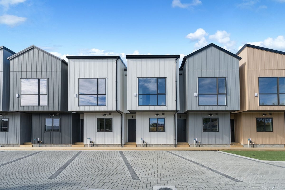 4/442 Old Te Atatu Road, Te Atatu Peninsula, Auckland - Carousel 2
