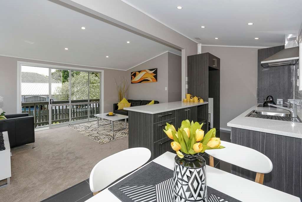 38 Stottholm Road, Titirangi, Auckland - Carousel 2