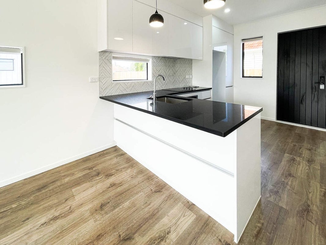 15D Parkinson Avenue, Wesley, Auckland - Carousel 2