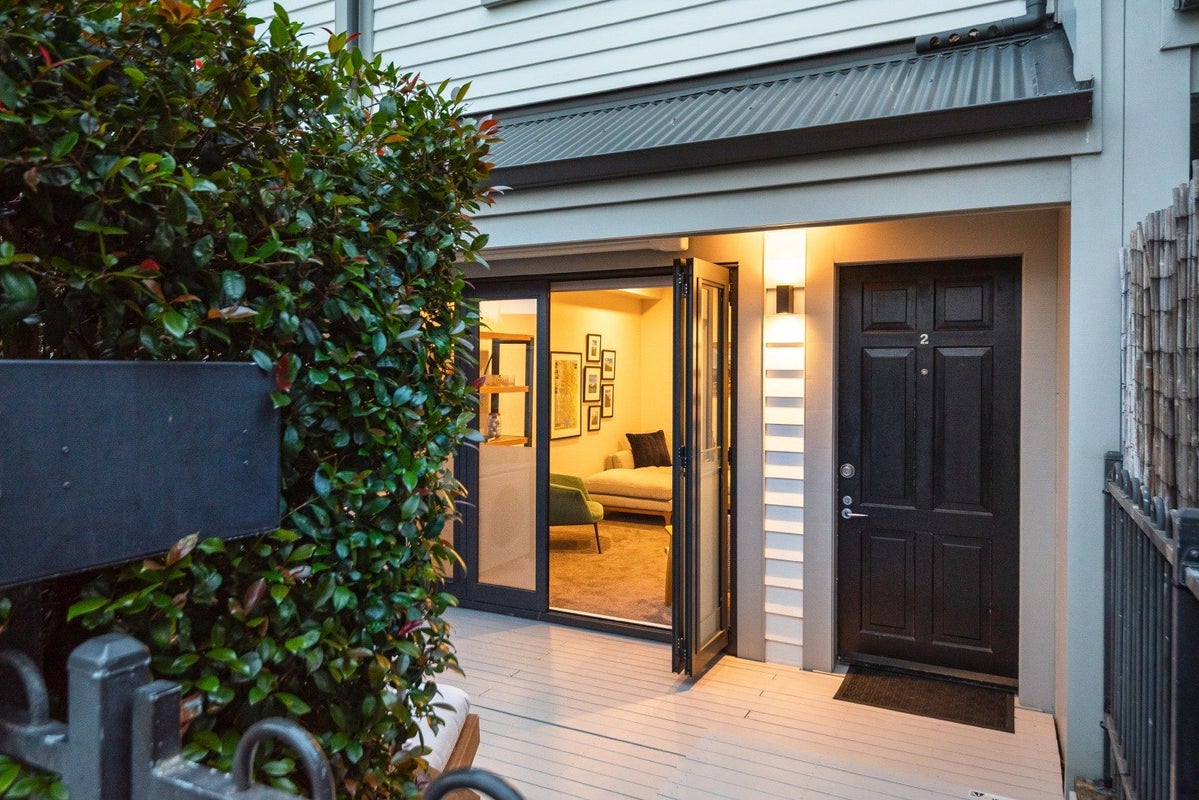 2/386 Richmond Road, Grey Lynn, Auckland - Carousel 2