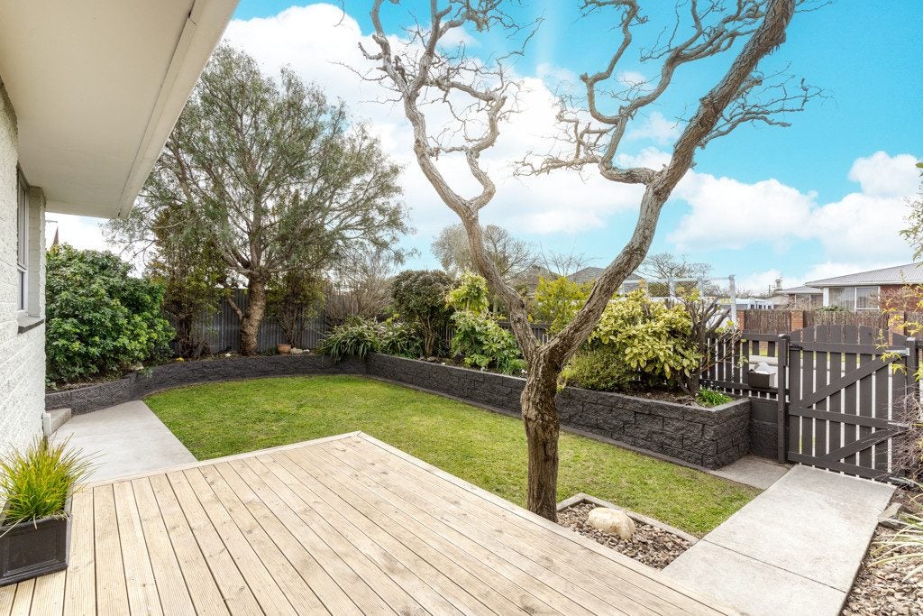 2/18 Oakhampton Street, Hornby, Christchurch - Carousel 2